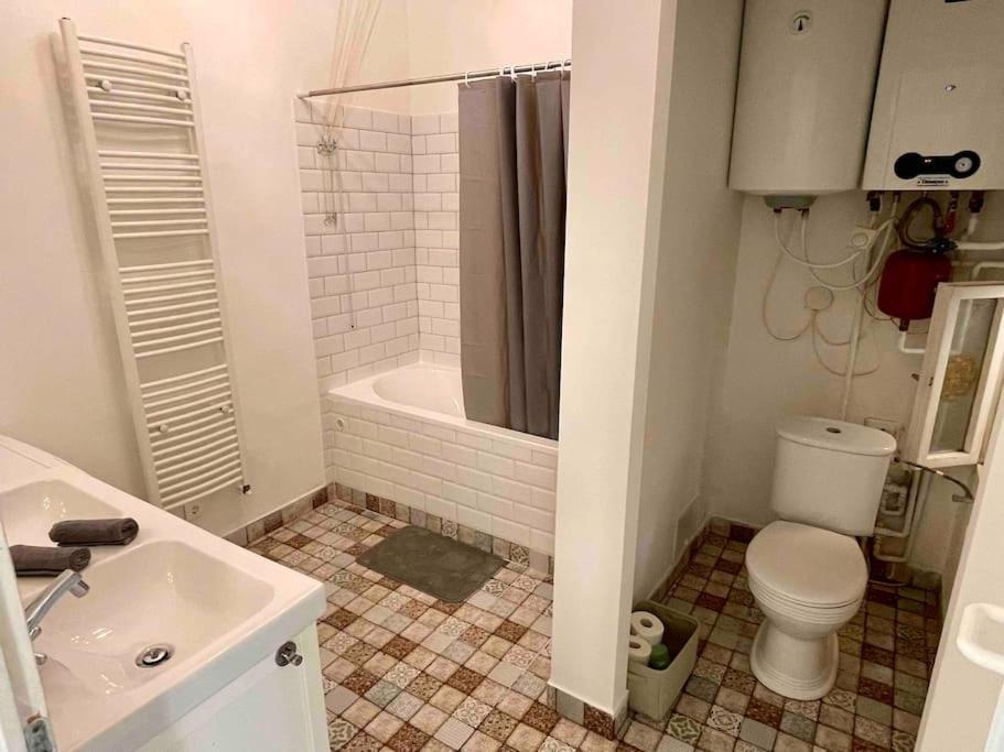 Knezits Spacious Ac Terrace Free Parking Budapeste Exterior foto